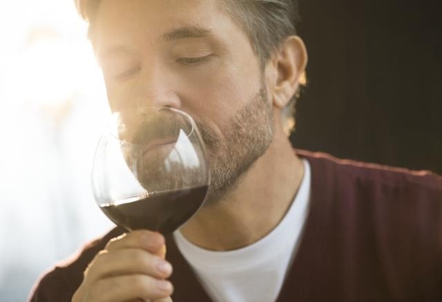 WineTastingMan