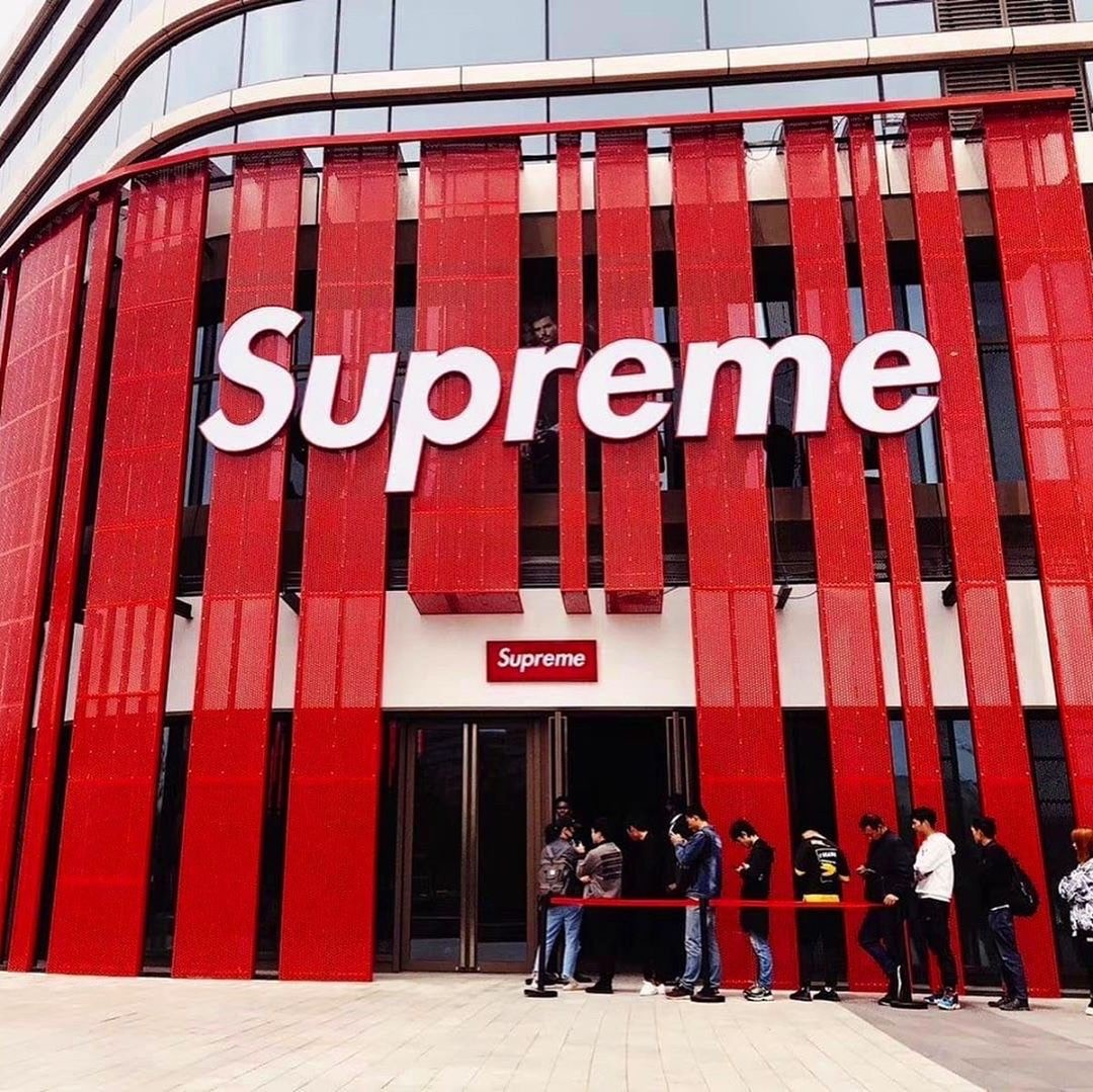 「Supreme DROPS」Twitter圖片