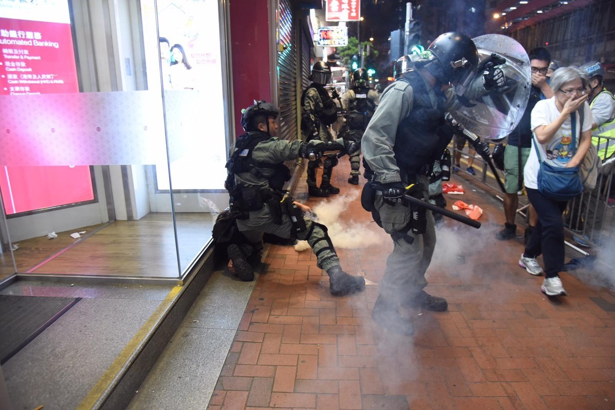 警方開槍