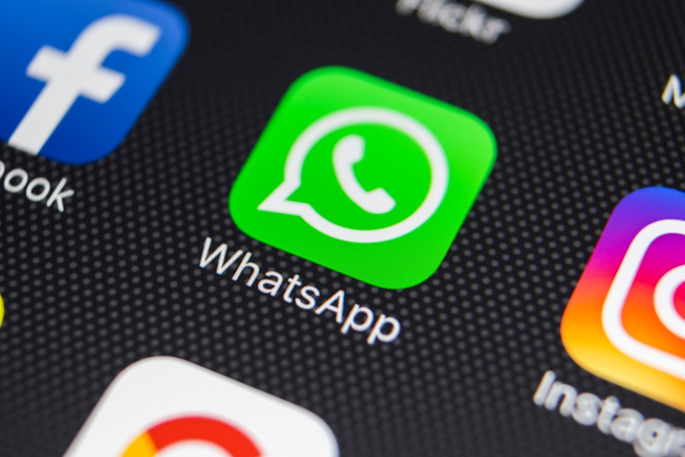 2018年8月份,WhatsApp另一創辦人庫姆也在Brian Acton離開公司一年後,正式宣布離自己離職的消息,其中離開原因眾說紛紜。