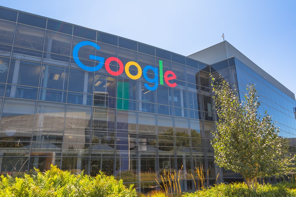 Google創辦人佩吉(Larry Page)和布林(SergeyBrin)找來具軟體技術能力和商業能力的施密特擔任Google執行長。