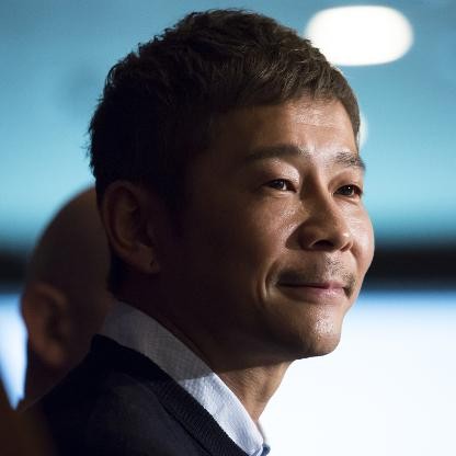 日本44歲富豪、時尚電商ZOZOTOWN創辦人前澤友作(Yusaku Maezawa)日前高調徵女友,希望有一名年齡至少20歲以上的女性陪伴他一起參與SpaceX繞月之旅,符合規定的女生們別錯過啦!