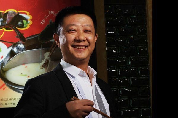 股價下跌影響,張勇身家財富也跟著受到波動,半年時間財富已縮水28億美元。