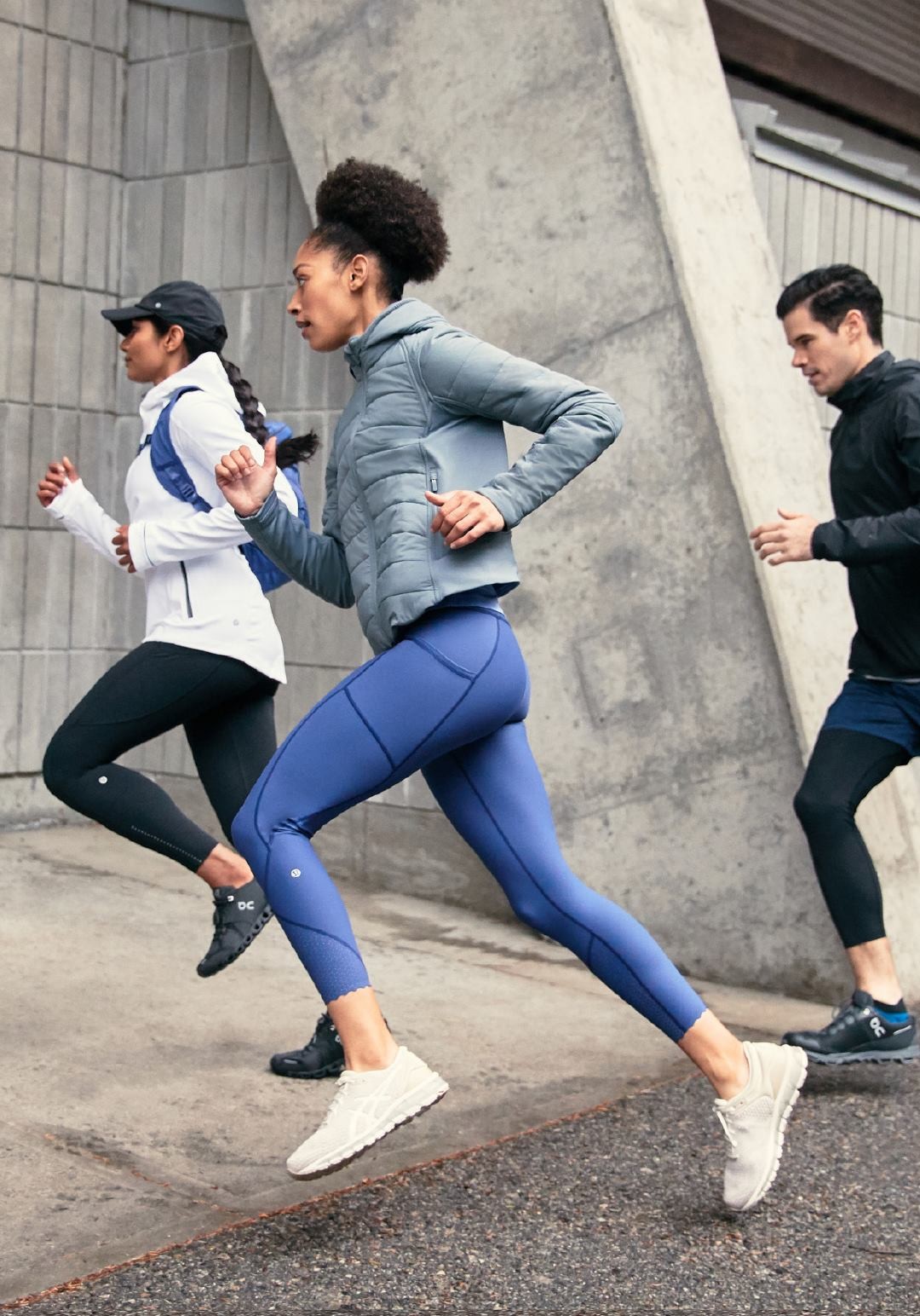 隨著業務發展愈來愈壯大,Lululemon 開始涉足不同領域,除了開健身房以外,該公司去年開始進軍高端市場,正式推出奢侈品牌 Lab,旗下服飾比主品牌貴30%。