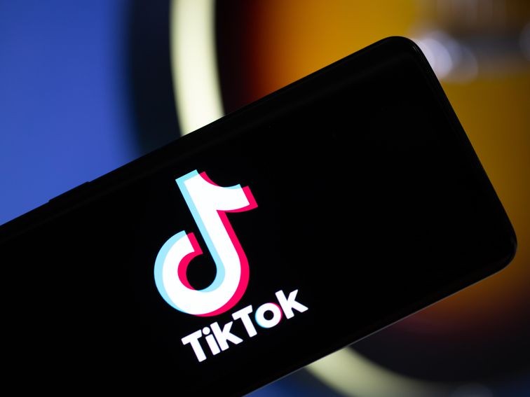 隨著特朗普政府對字節跳動脫離美國業務最後期限迫近,TikTok有可能最終與其中一家美企合作,並成為Facebook在美國的強大競爭對手。