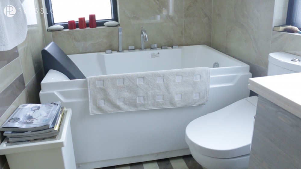 Screen Shot 2017-11-07 at 1.35.10 PM