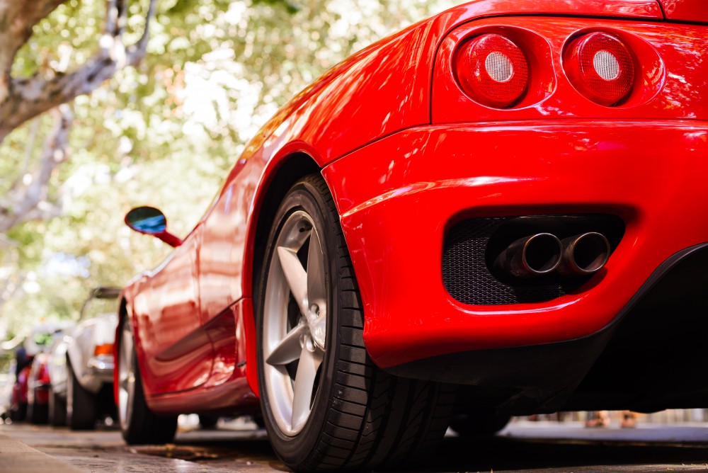 林寶堅尼在修理過程中卻意外發現,法拉利使用的離合器竟和自家公司林寶堅尼所製造的拖拉機離合器一樣。