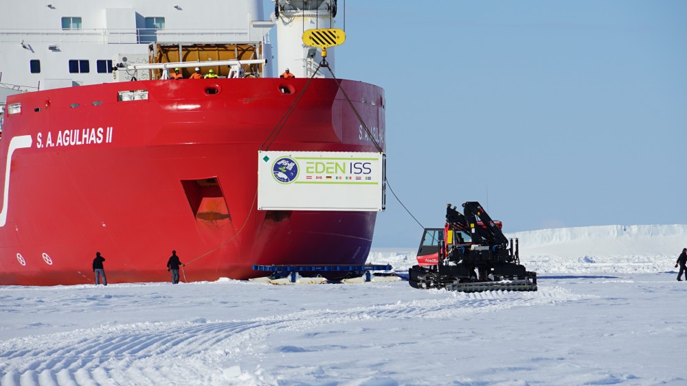 25725889338_17df9bc2c1_o