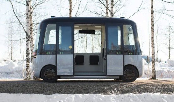 Justus Hirvi/Bonzu & Muji