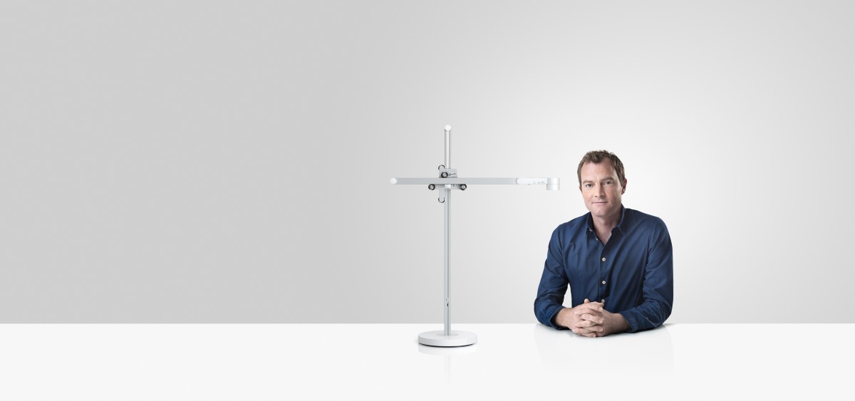 CD05_WHSIL_011-RGB-PR-JakeDSatBehindLightcycle-LightOn-DaylightWorld-A3_MIX[2]