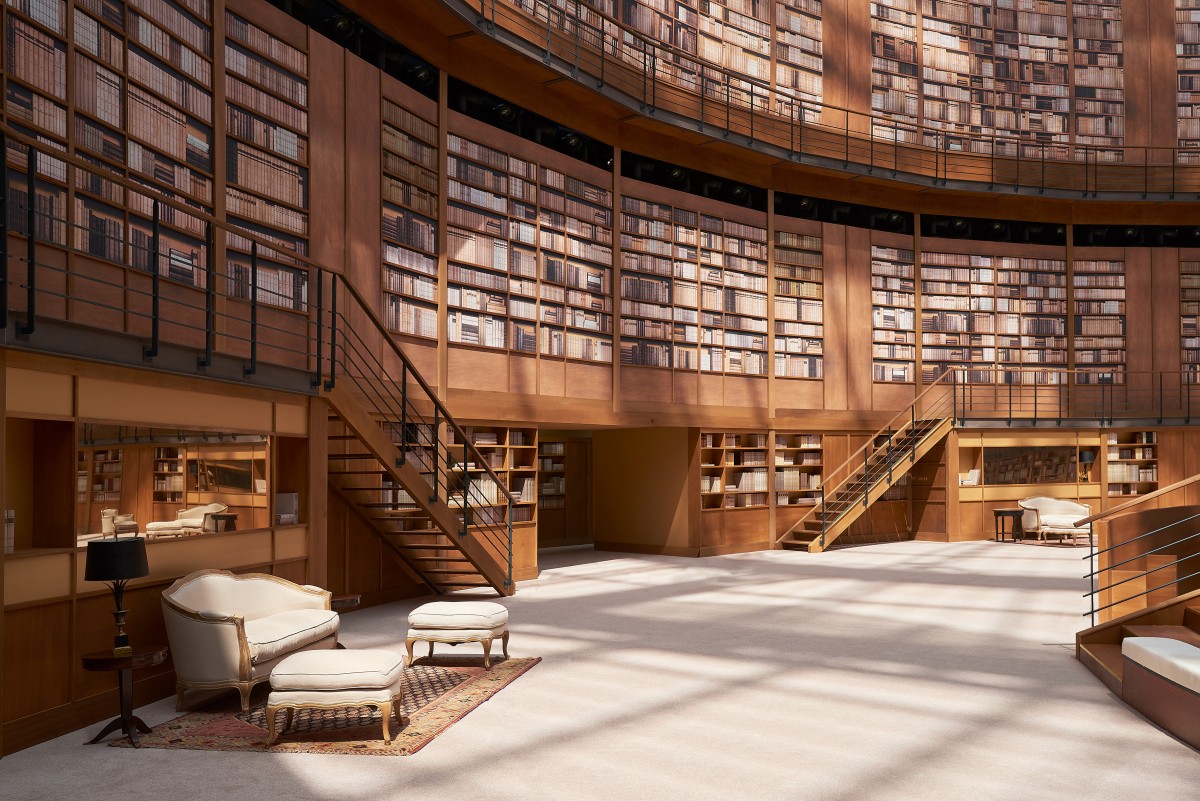 【時尚品味】CHANEL的古典浪漫知性！Virginie Viard如何承前啟後開展嶄新時代？