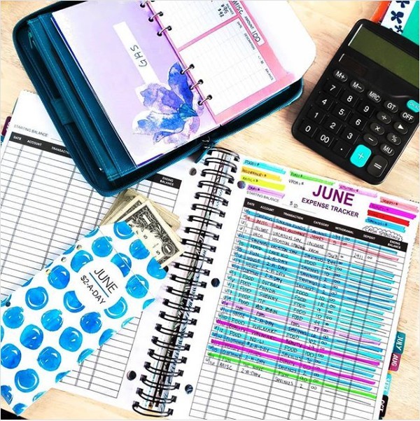 thebudgetmom Instagram