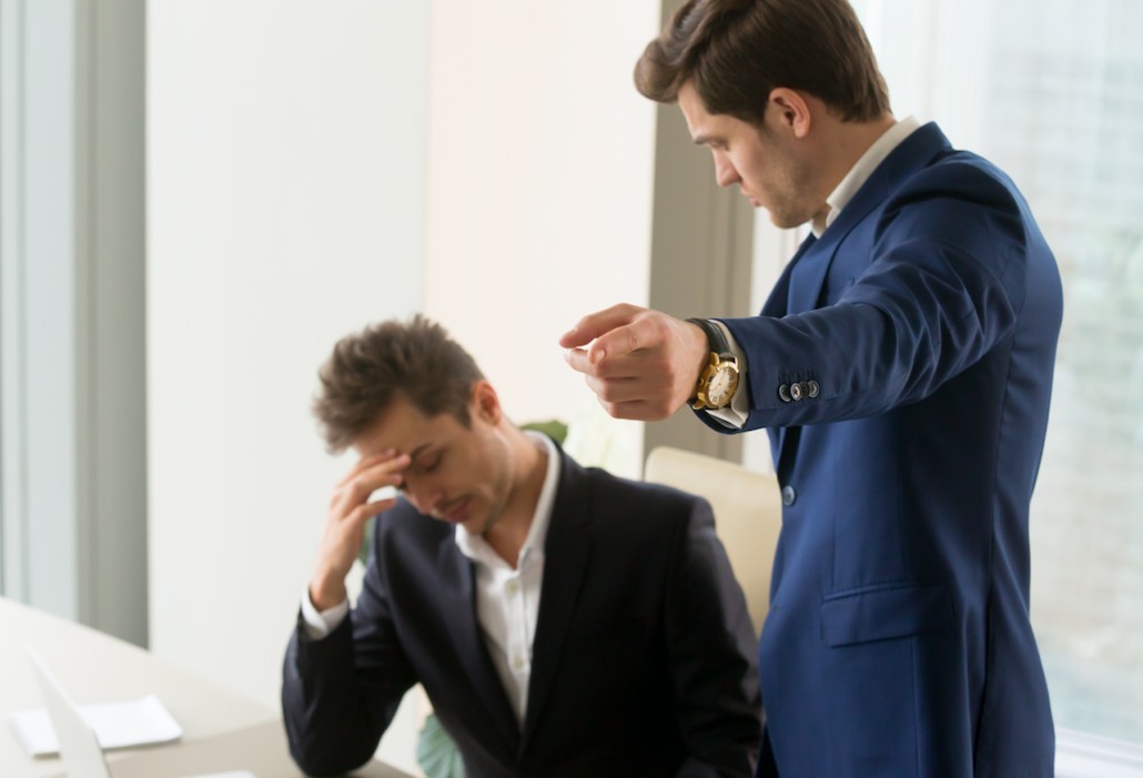 如果你常因為一些小事發脾氣,甚至是將氣發在同事身上,那你務必開始控制自己的脾氣,避免升職離你越來越遠!