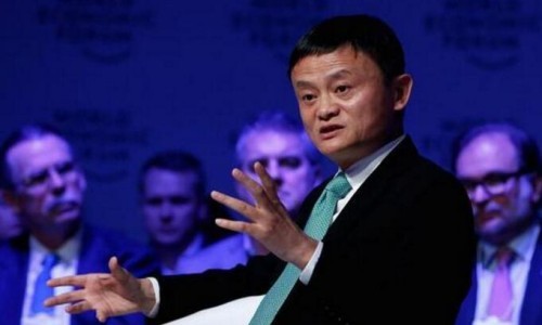 馬雲曾在公開場合自爆，非出身名流、學歷一般的自己在1999年創辦阿里巴巴之前曾報考過10次哈佛大學但都沒考上