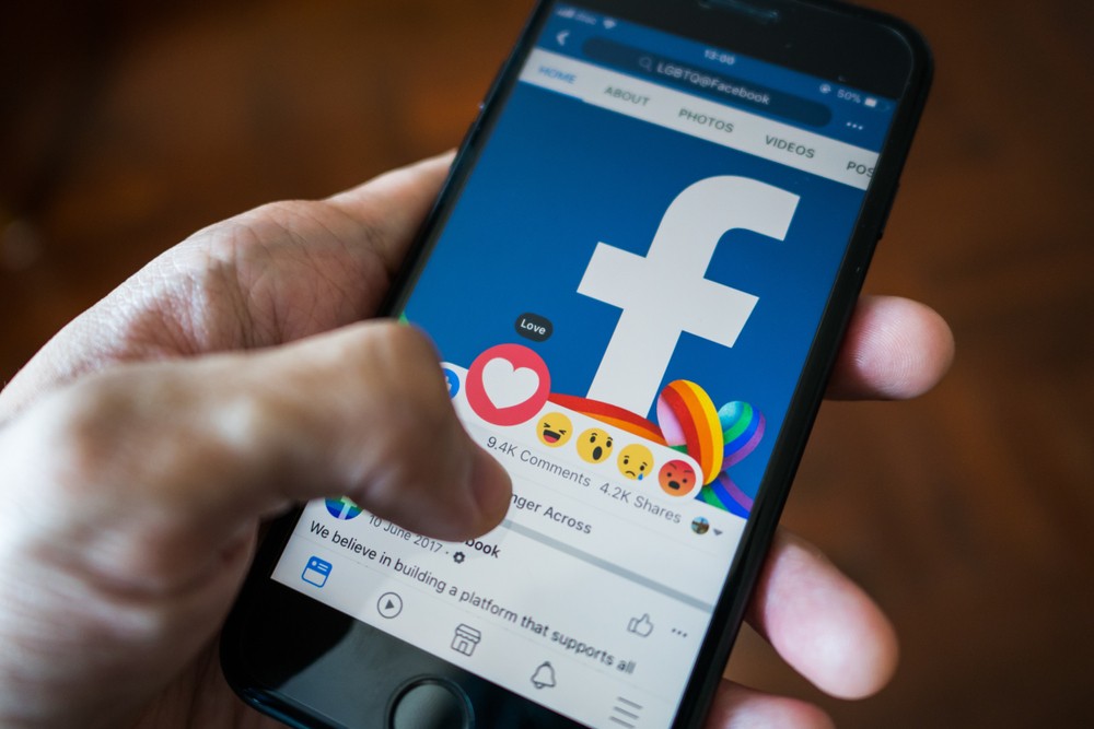 Facebook近年積極開拓科技業務,尤其AR和VR領域。