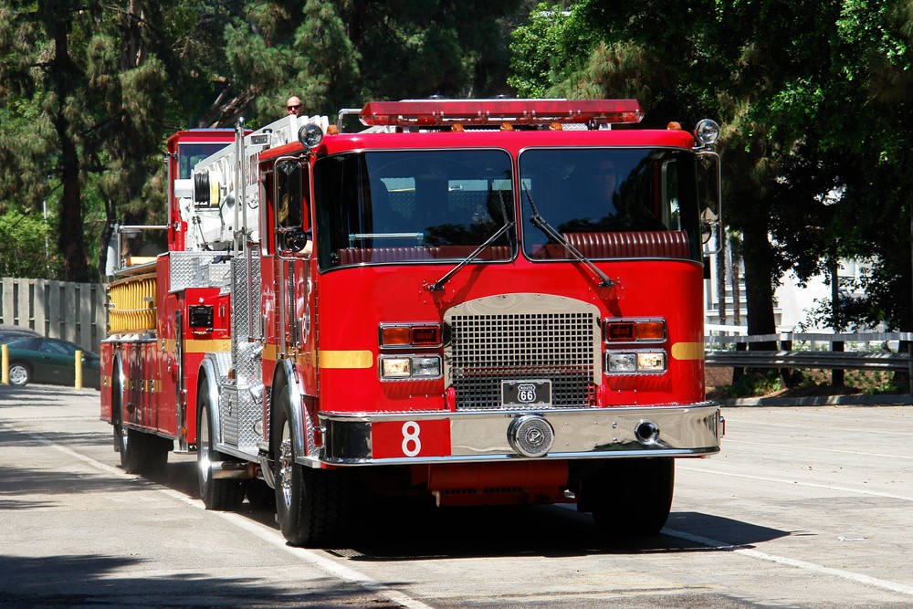 Don Holter指出,由於火勢越來越嚴重,該地區常常出現消防員人手不足的情況,因此希望私人消防員能夠即時為有需要的住戶提供服務,避免豪宅被野火吞沒。