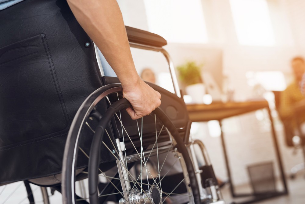 殘障人士 handicapped