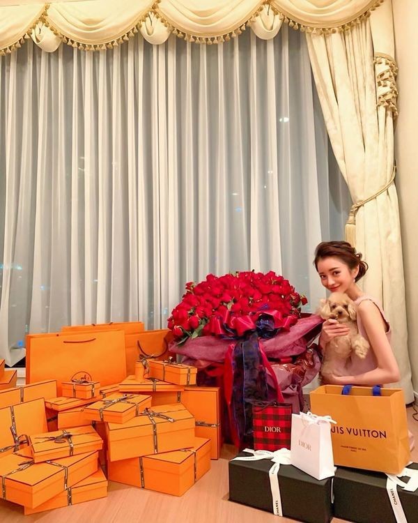 愛沢えみり Instagram