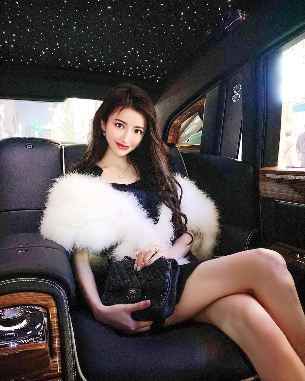 愛沢えみり Instagram