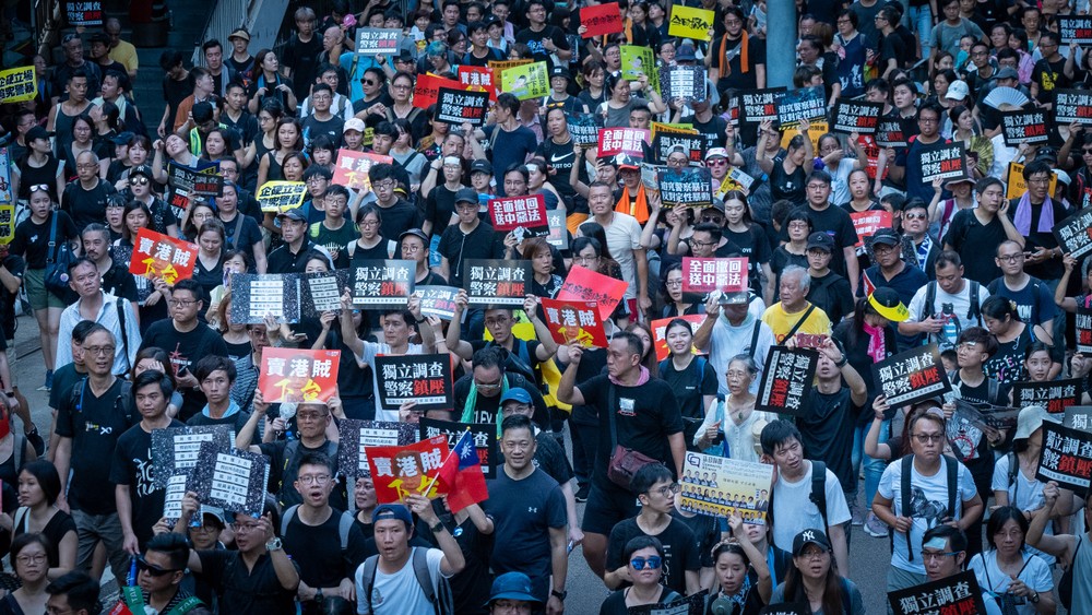 香港剛爆發示威風波之際,通過「第二家園」計畫(Malaysia My Second Home,簡稱MM2H)申請居馬來西亞的港人數量就有明顯上漲趨勢,不到一年就有超過250個申請,要比去年全年的193個申請要提升不少。
