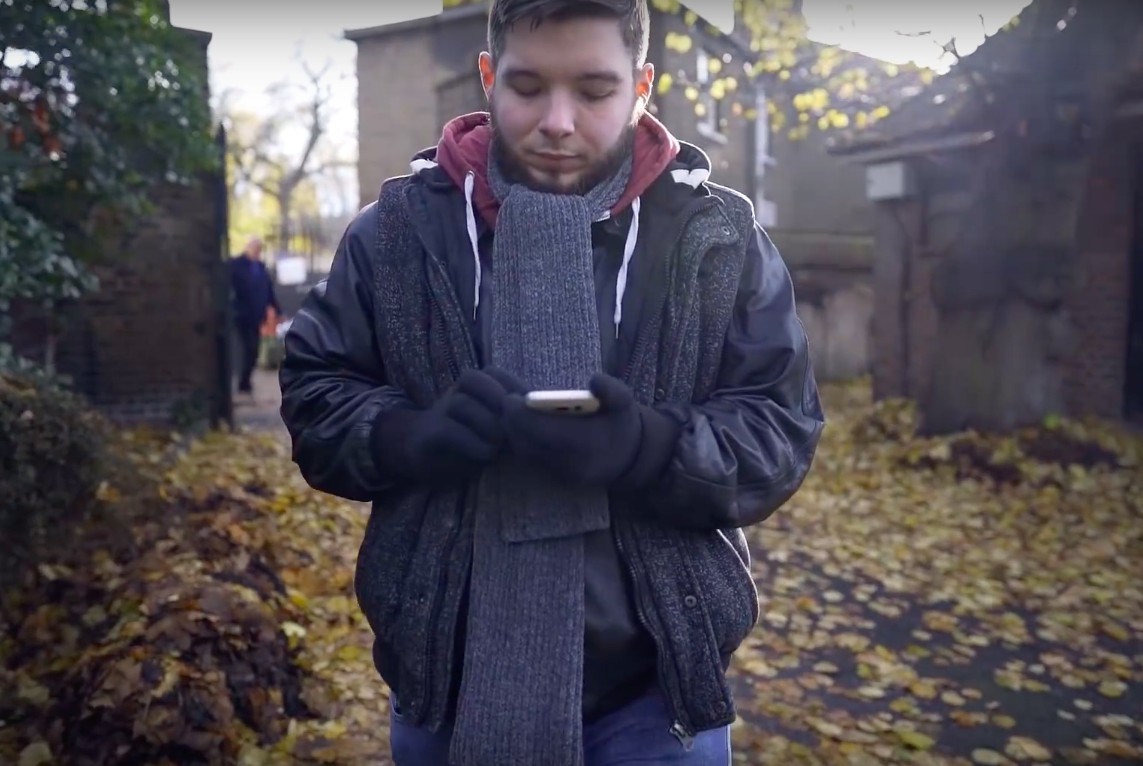 外國一位名為Tommy Monkhouse成功透過自己最喜歡的手機遊戲《Pokémon GO 》成功在一年減了140磅(63.5公斤)。