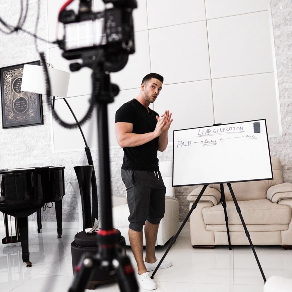 白手興家 Tanner Chidester