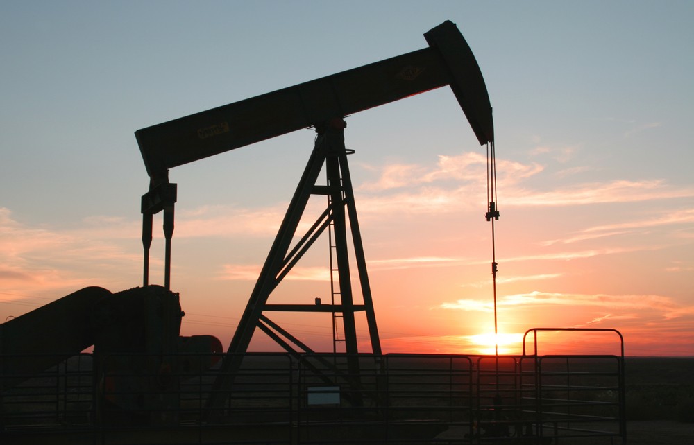 有消息指,沙特目前正為美國禁止進口原油舉動「做準備」,研究是否能將原油轉運到其他市場,或將導致亞洲、歐洲等原油市場的儲存空間壓力升高。