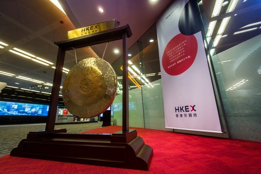 據官方消息,合資格企業回流香港股市必須在紐約交易所或倫敦交易所上市至少兩年,保持良好合規記錄,市值不少於400億港元,或市值不少於100億港元,以及最近一年度收益至少10億港元。