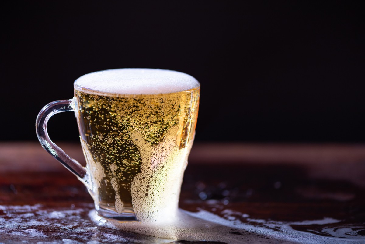 有研究報告也發現,各大餐廳和休閒場所等行業的業績已逐漸回升,啤酒庫存也隨之消化。中國啤酒的需求量在不久後也會逐步大增。iStock-1092970128