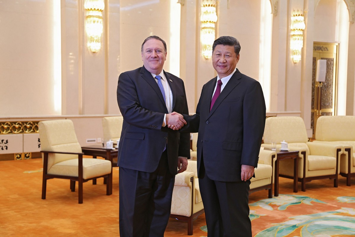 1920px-Mike_Pompeo_and_Xi_Jinping