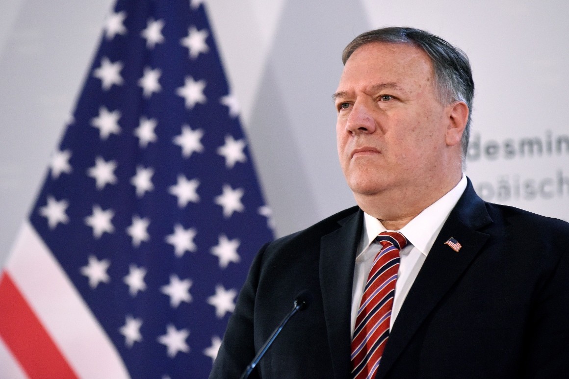 美國國務卿蓬佩奧(Mike Pompeo)擔心,字節跳動擁有可以獲取TikTok一億美國用戶資料的能力,亦質疑中方是否會擁有極大的影響力。