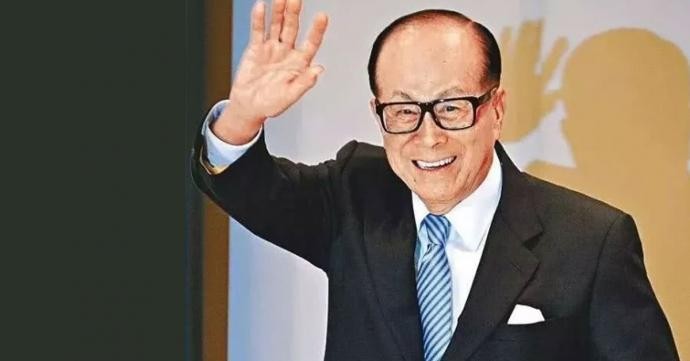 據《彭博》億萬富翁指數顯示,李嘉誠身家約326億美元,換言之,他於Zoom的持股市值相當於身家的三分之一。