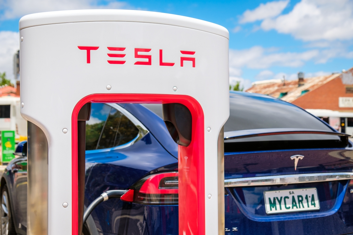 目前為止Tesla不曾向外部開放其充電系統。