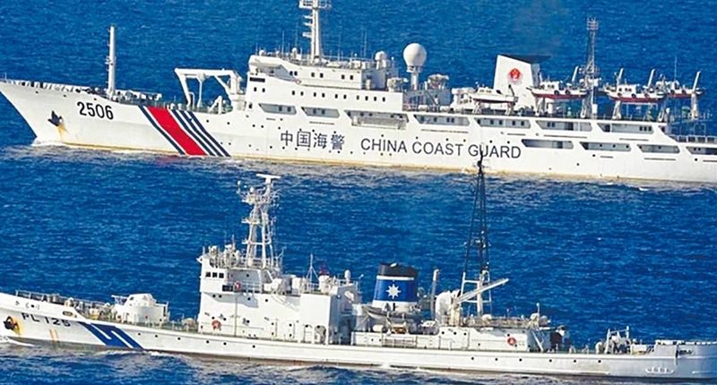中日兩國海警船在釣魚台附近海域衝突頻頻。