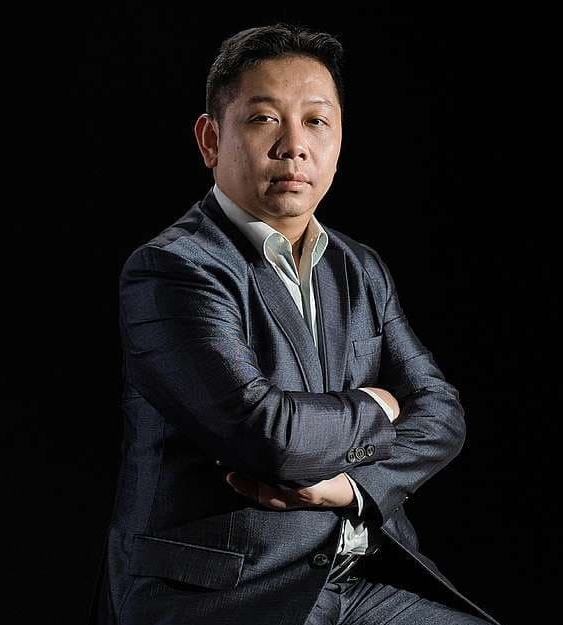 經濟分析師羅家聰稱今次股市跌幅難料,呼籲小股民未來一星期留意市場變化,若有優質股跌幅大,可適量購入。