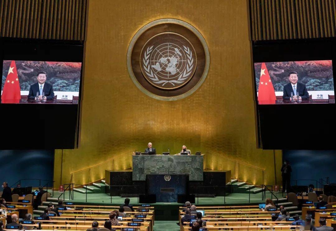 習近平21日以視像錄影的方式在第76届聯合國大會發表談話時宣佈，「中國將大力支持發展中國家能源綠色低碳發展，不再興建新的境外煤電項目」。