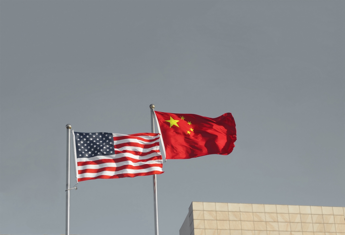 哈佛大學中文項目主任劉力嘉教授受訪時透露,上述計劃更改主要是因為合作方北京語言大學明顯「缺乏友善態度」,並認為對方的態度轉變有可能受到中美關係僵化影響。