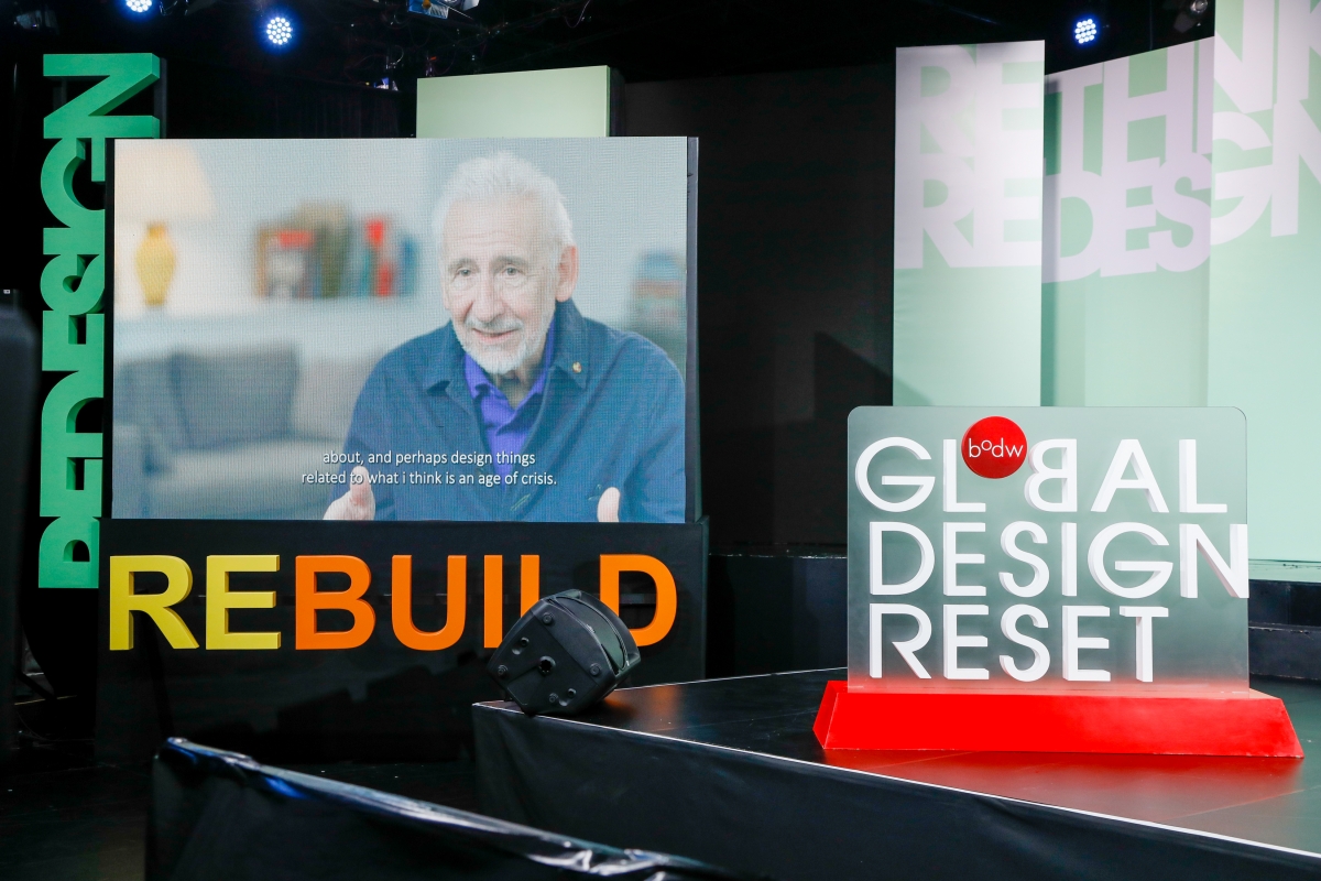 倫敦設計雙年展聯合創辦人及總裁John Sorrell 爵士 CBE相信,全世界的設計師每兩年走在一起來個國際討論,將可透過設計解決很多經濟及社會問題。