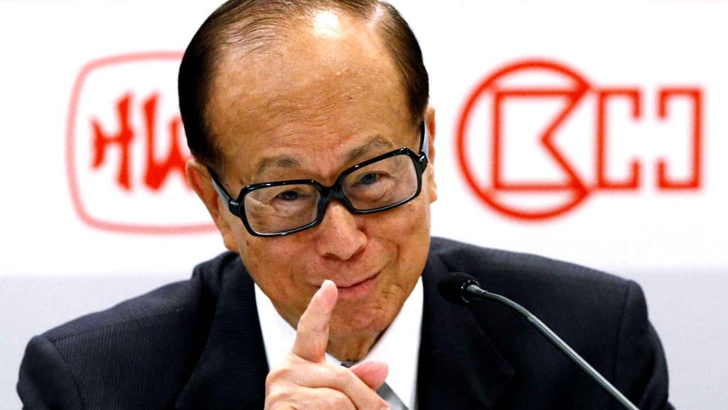 李嘉誠及其家族已在今年12月已連番多次增持長實(1113)股票,合計453.45萬股,涉及資金約2.1億港元。