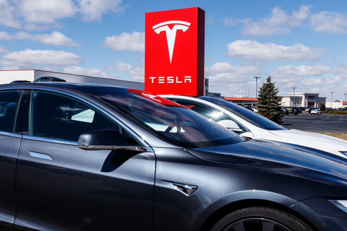馬斯克指,Tesla不需要這些補貼,並建議國會不應該通過整個基建方案。