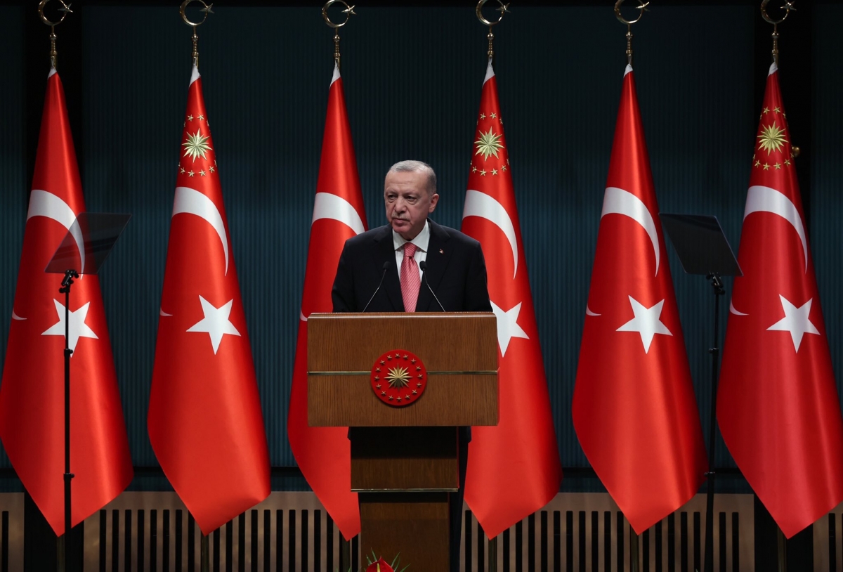 土耳其總統埃爾多安早在去年12月就宣佈正式更名,認為Türkiye最能夠代表土耳其民族的文化、文明以及價值觀。