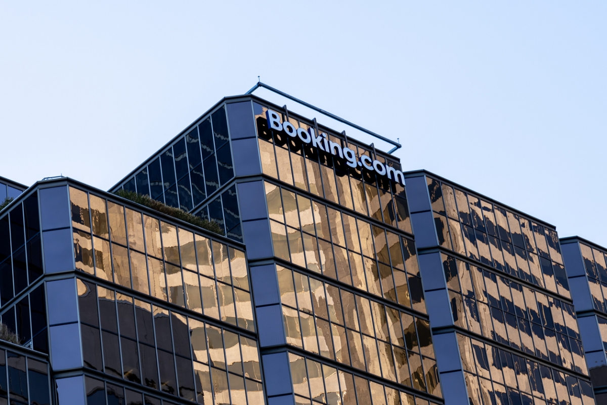 儘管公司表示被裁員工將獲得6個月的外判工作合同,但公司大規模裁員仍讓不少員工擔憂福利將受到影響。