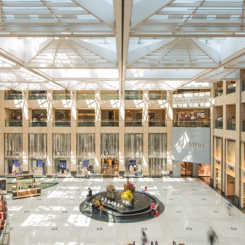 置地表示,自疫情爆發至去年中,共為商戶提供4億元租金寬減。