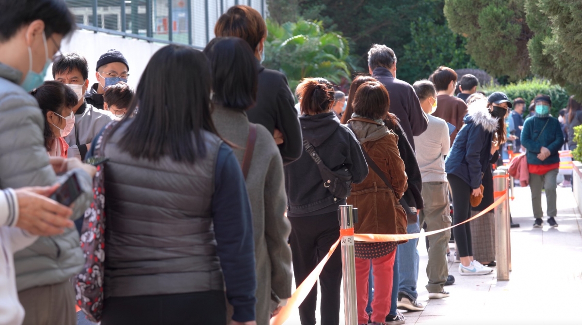 黃傑龍表示:「既然全民檢測勢必進行,政府盡早公布安排,業界已可因應措施作調整」。