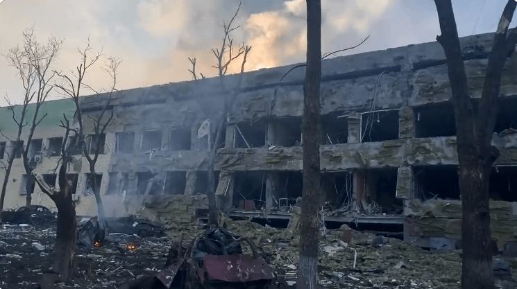 俄軍今次展開的空襲行動迄今已造成包括醫護人員和產婦在内的17人受傷、另有1名孩童在内的3人死亡。