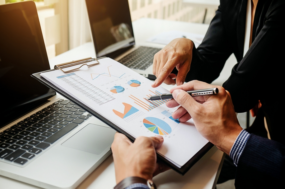 該報告提到香港對ESG領域的興趣極濃，高達100%的機構投資者和88%的零售投資者有興趣投資或已投資ESG策略。