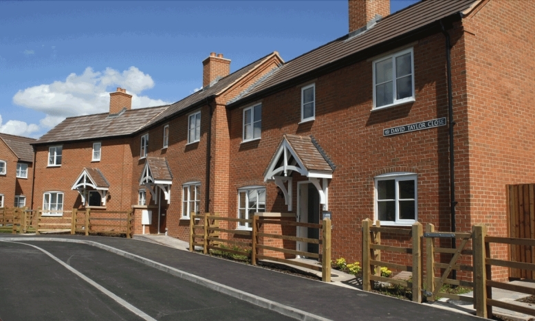 諾定咸去年平均樓價升7%至241,06英鎊(約247萬港元),但仍然比曼城的24,884英鎊(約255萬港元)低。