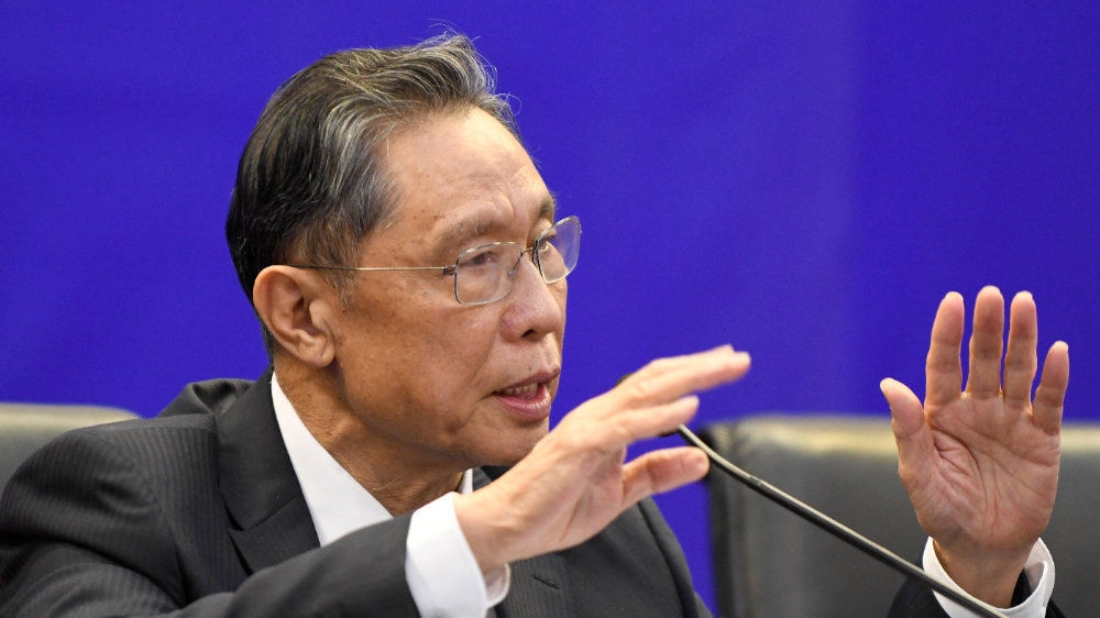 鍾南山在近期刊發的文章直言,中國不能長期追求「動態清零」政策,而是需要重新開放,好讓社會經濟發展重返正常。