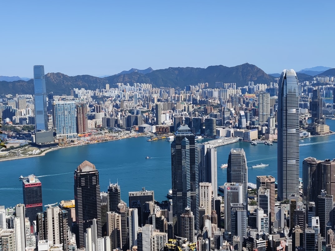 蘭桂坊集團主席盛智文認為,林鄭月娥任內出現香港國際排名下跌是「不幸運」。