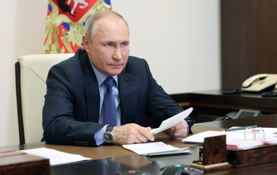 拜登4日表示,近期公開的布查鎮相關影像讓他有理由稱普京為「戰犯」,並透露美國正計劃對俄國實行新制裁。